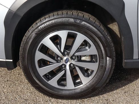 Used 2023 Subaru Outback Premium AWD/4WD image 43