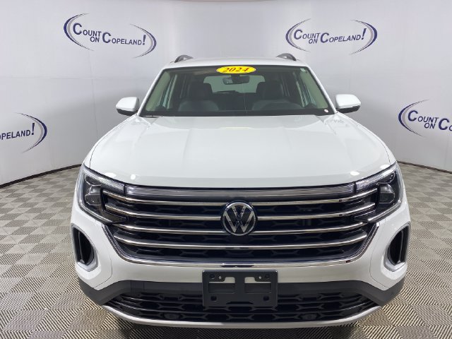 Used 2024 Volkswagen Atlas SE w/ Black Wheel Package AWD/4WD image 2