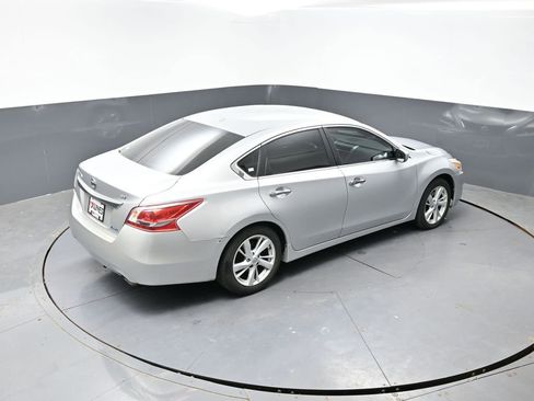 Used 2013 Nissan Altima 2.5 SV FWD image 39