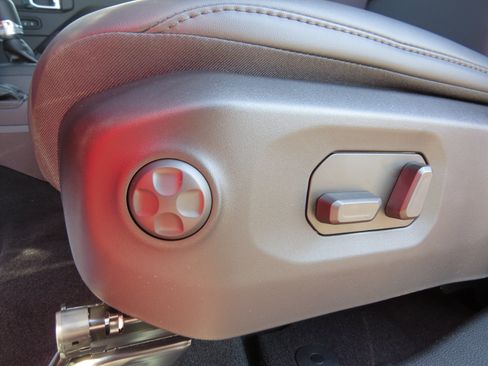 New 2025 Jeep Gladiator Rubicon image 21