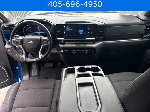 Used 2022 Chevrolet Silverado 1500 LT AWD/4WD image 34