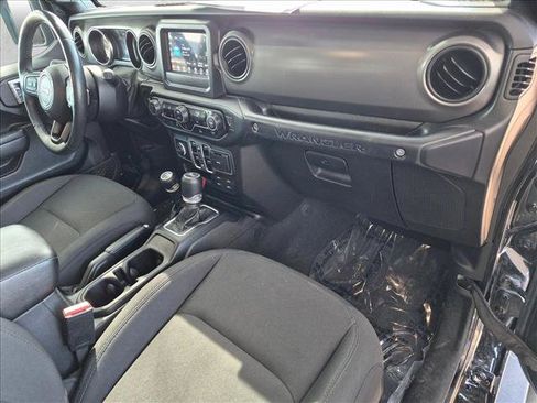 Used 2023 Jeep Wrangler Unlimited w/ Cold Weather Group AWD/4WD image 23