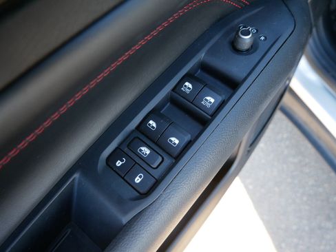 Used 2025 Jeep Compass Trailhawk image 20