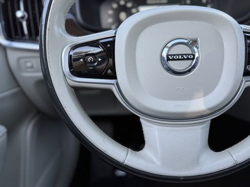 Used 2018 Volvo S90 T5 Momentum w/ Convenience Package image 25