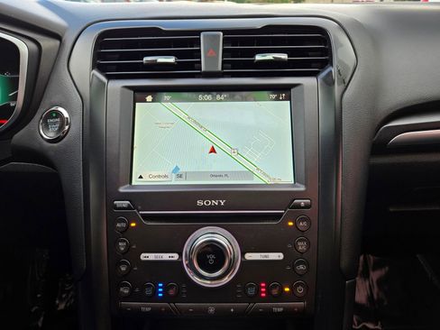 Used 2019 Ford Fusion Titanium image 31