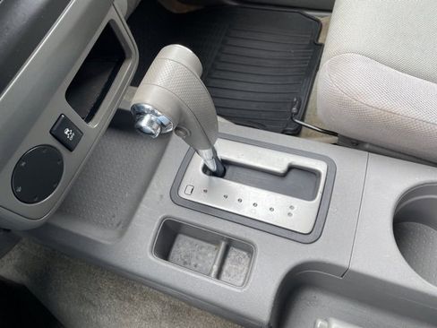 Used 2015 Nissan Frontier S image 18