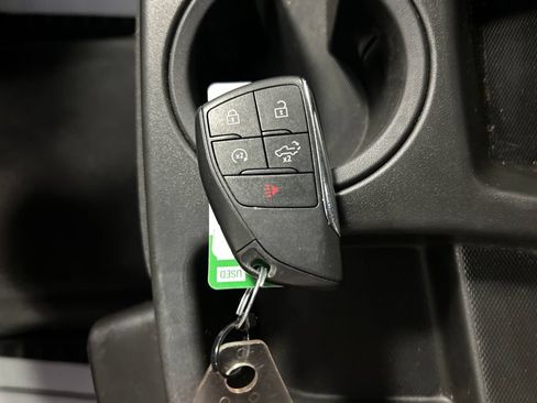 Used 2022 Chevrolet Silverado 1500 LT AWD/4WD image 22