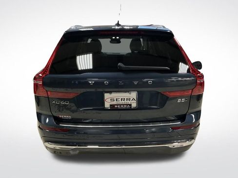 Used 2023 Volvo XC60 B5 Plus w/ Climate Package image 8