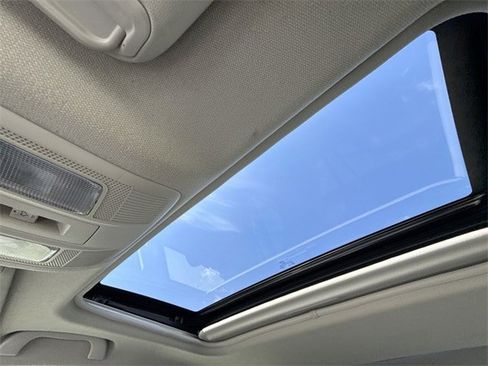 Used 2018 MAZDA MAZDA3 Grand Touring image 22