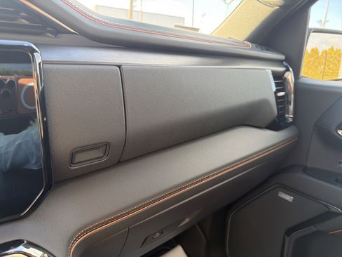 Certified 2024 GMC Sierra 1500 AT4 w/ Technology Package image 16