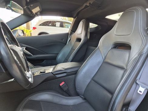 Used 2017 Chevrolet Corvette Stingray Coupe w/ 1LT RWD image 13
