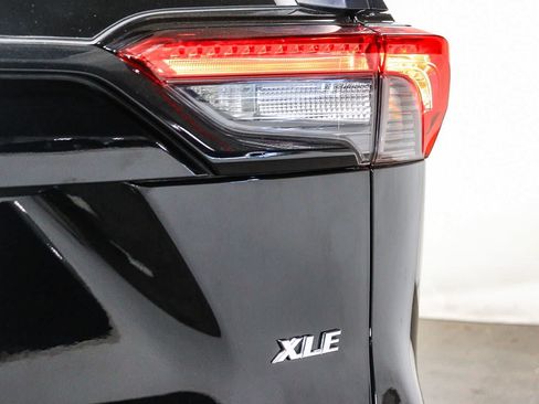 Certified 2021 Toyota RAV4 XLE Premium FWD image 13