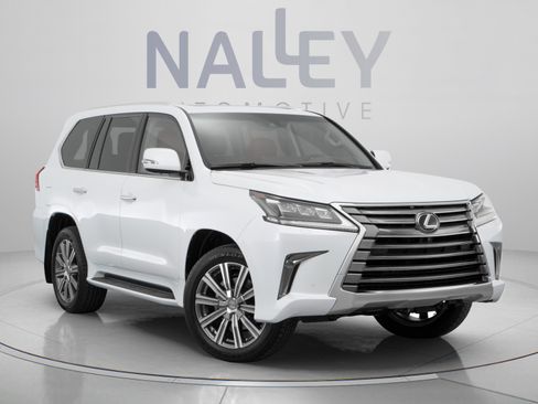 Used 2017 Lexus LX 570 4WD w/ Luxury Package image 6