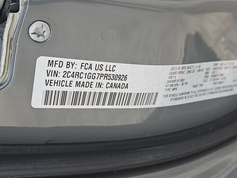 Used 2023 Chrysler Pacifica Limited FWD image 44