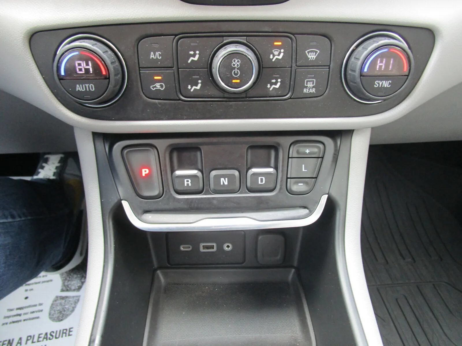 Used 2021 GMC Terrain SLE w/ Driver Convenience Package AWD/4WD image 27