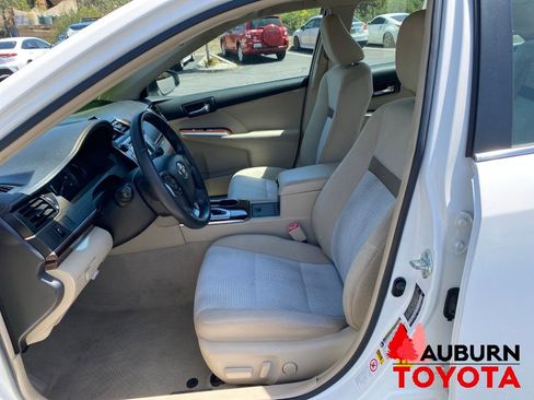 Used 2012 Toyota Camry XLE FWD image 25