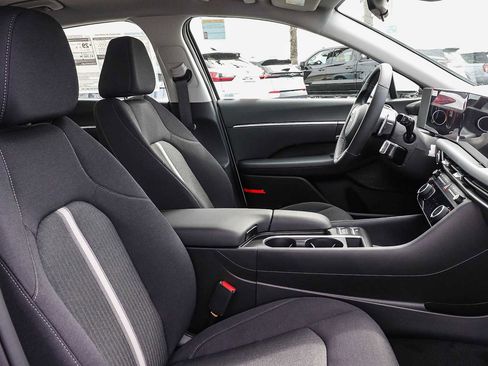 New 2026 Hyundai Sonata SEL FWD image 24