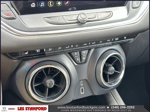 Used 2025 Chevrolet Blazer LT w/ Driver Confidence Package FWD image 31