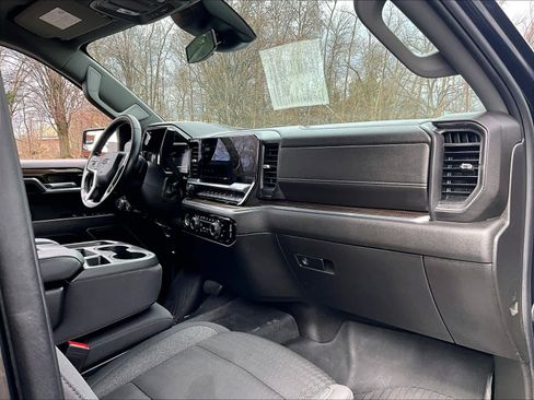 Used 2023 Chevrolet Silverado 1500 RST image 21