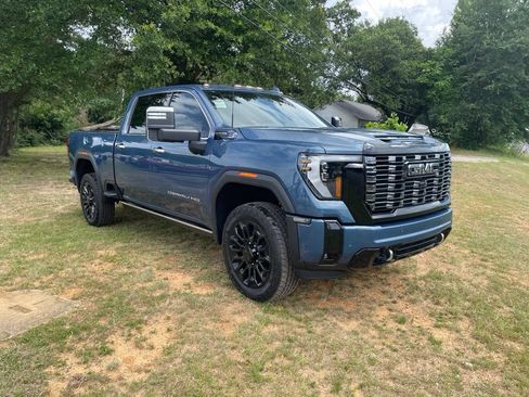 Used 2025 GMC Sierra 2500 Denali Ultimate AWD/4WD image 6