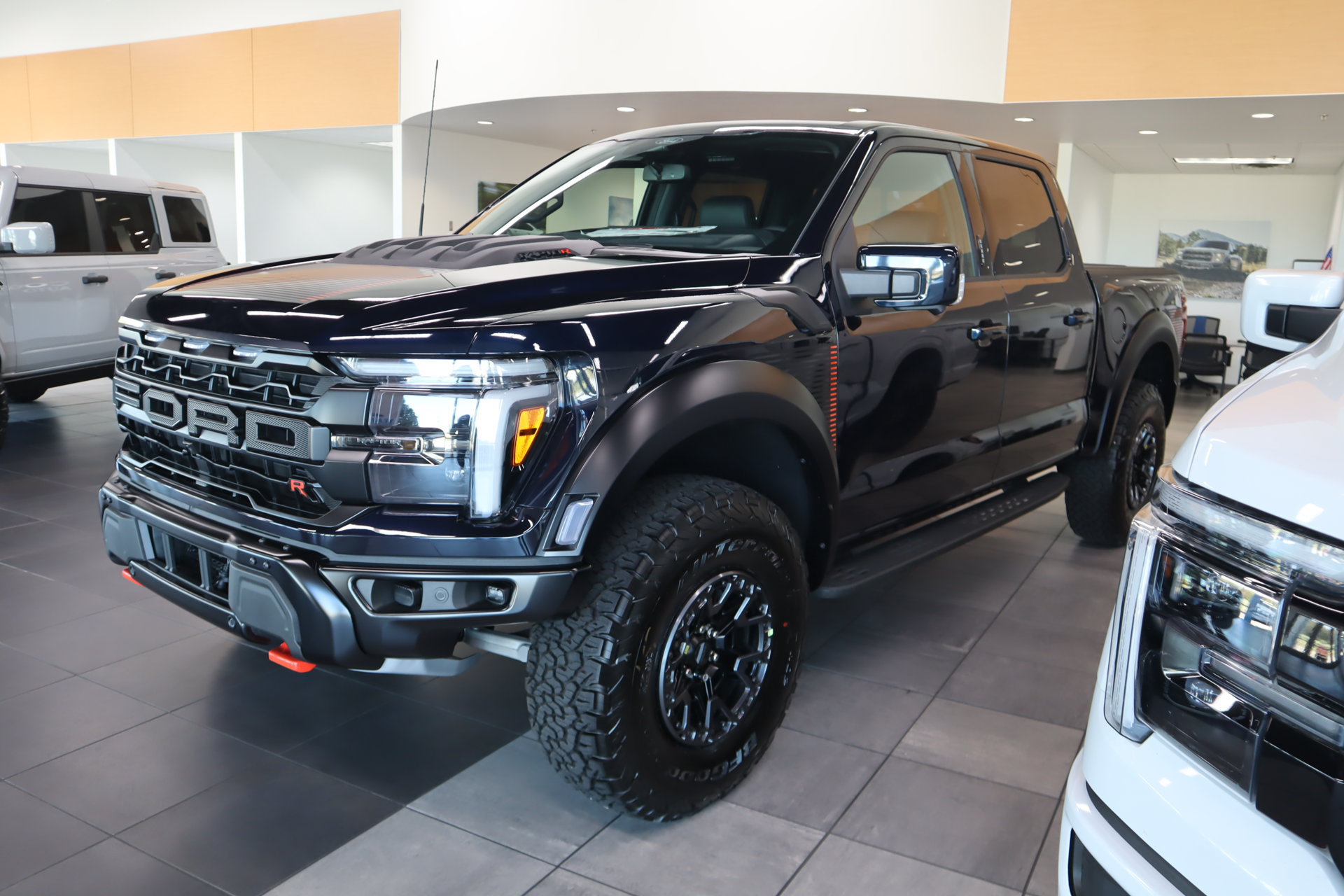 New 2026 Ford F150 Raptor w/ Equipment Group 803A Raptor R AWD/4WD image 11