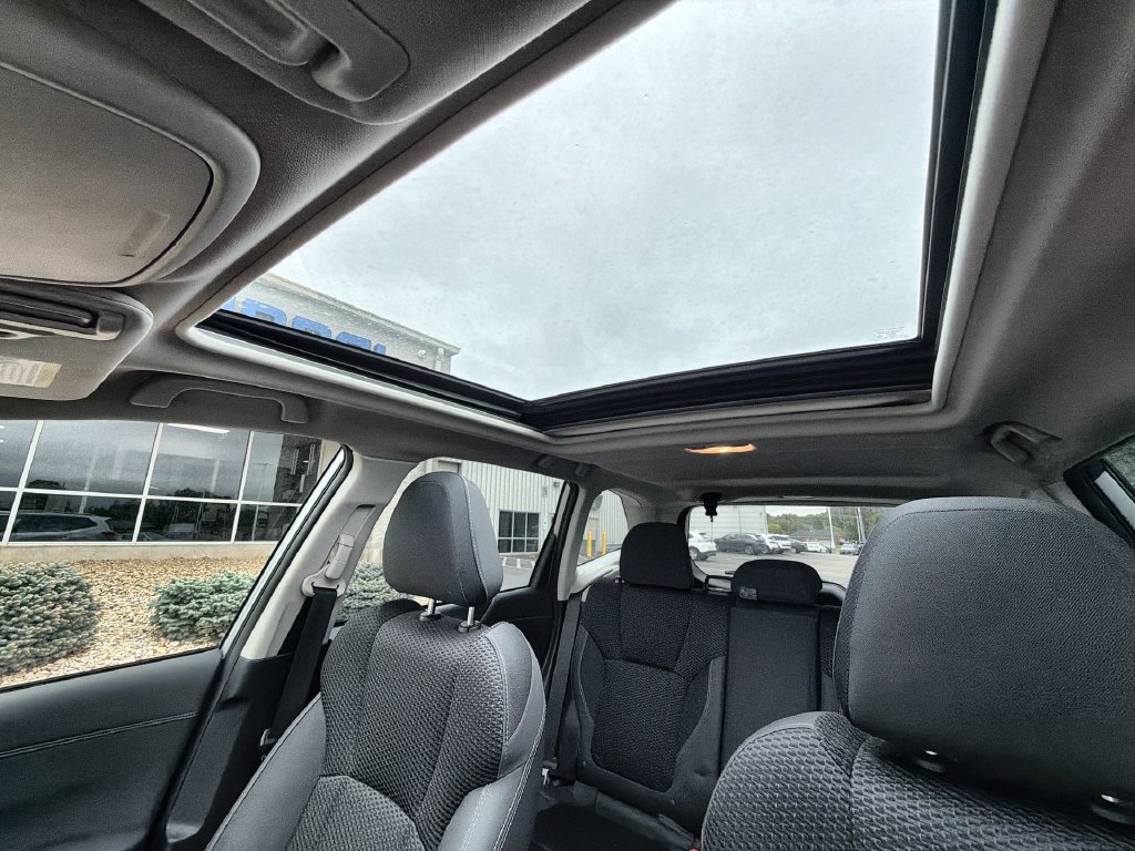 Used 2021 Subaru Forester Premium AWD/4WD image 16
