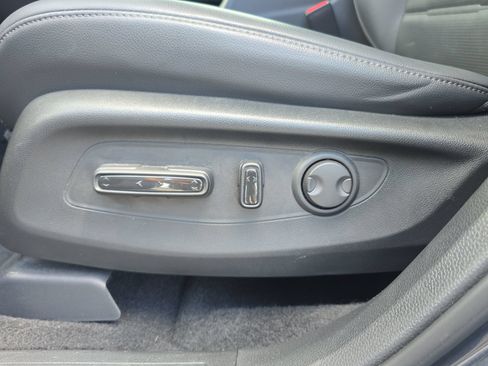 Used 2024 Honda CR-V EX-L image 16