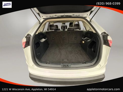 Used 2020 Ford Edge SEL FWD image 36