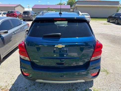 Used 2020 Chevrolet Trax LT w/ Driver Confidence Package FWD image 4