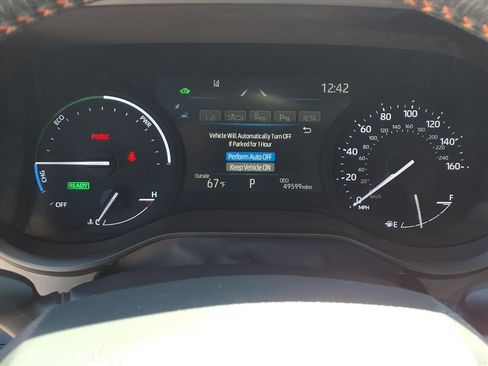 Used 2024 Toyota Sienna XLE Woodland Edition image 22