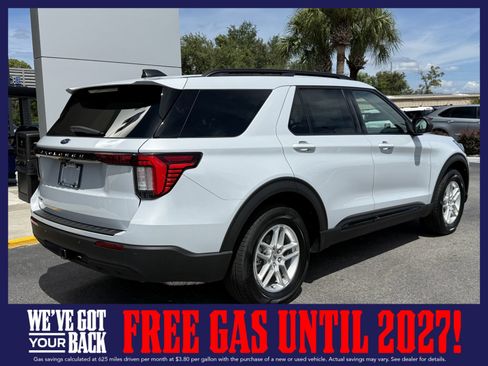 New 2026 Ford Explorer Active RWD image 6
