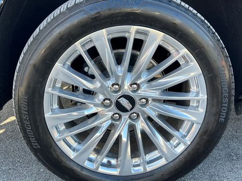 Certified 2025 Cadillac Escalade Premium Luxury w/ Touring Package image 19