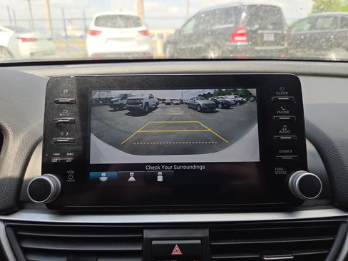 Used 2022 Honda Accord Sport image 21