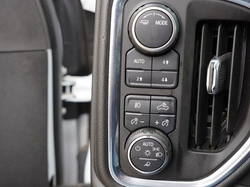 Certified 2022 Chevrolet Silverado 2500 LTZ w/ LTZ Plus Package image 27