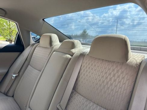 Used 2018 Nissan Altima 2.5 SV w/ 2.5 SV Technology Package FWD image 18