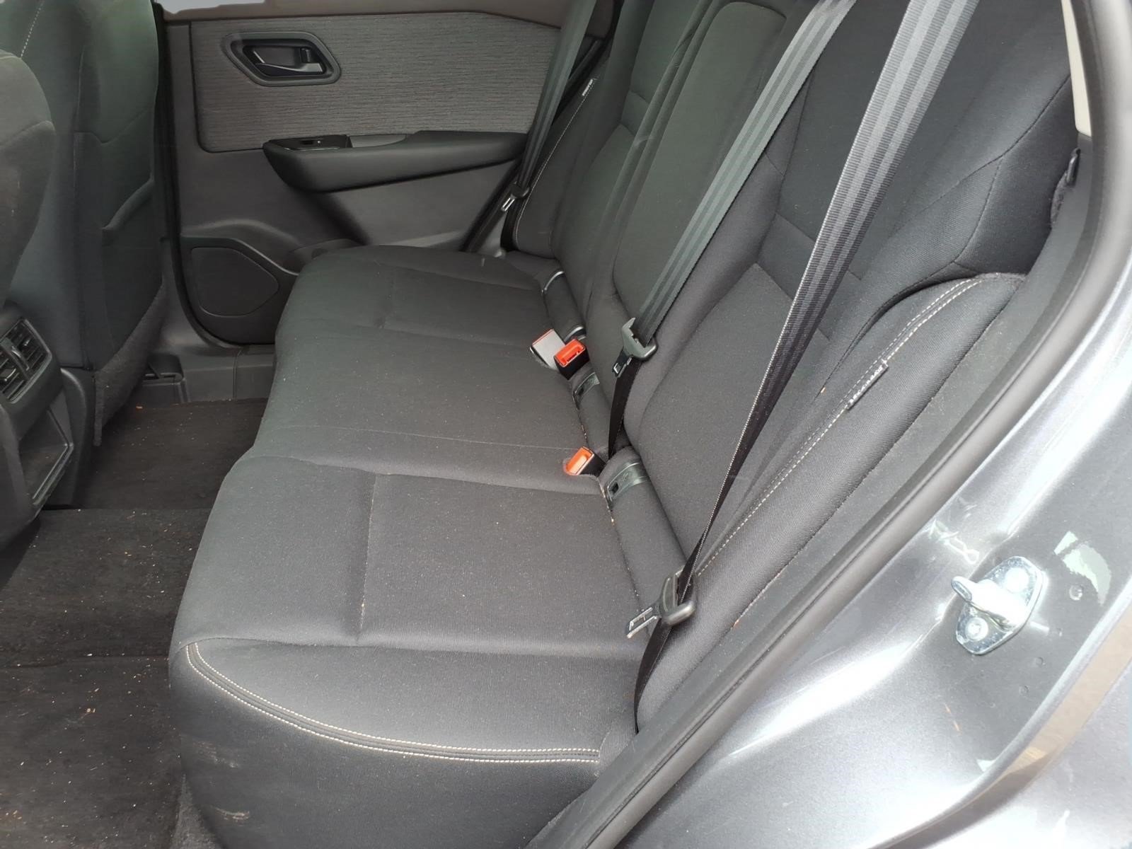 Used 2023 Nissan Rogue S AWD/4WD image 7