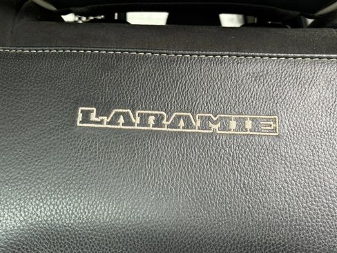 Used 2021 RAM 1500 Laramie w/ Off Road Group AWD/4WD image 16
