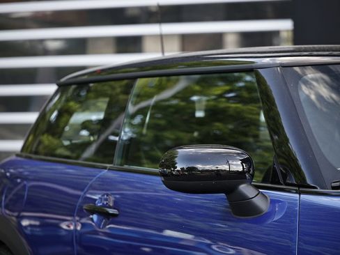 Used 2025 MINI Cooper S FWD image 3