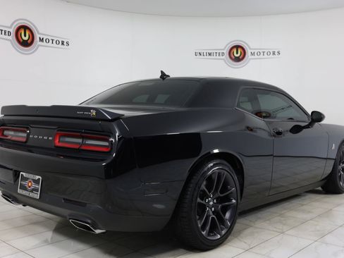 Used 2021 Dodge Challenger R/T Scat Pack RWD image 3