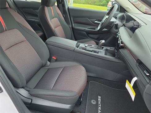 New 2026 Nissan Sentra SR w/ Floor Mat Package FWD image 32