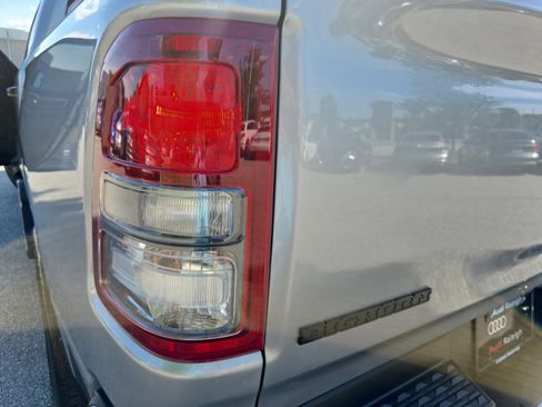 Used 2023 RAM 1500 Big Horn AWD/4WD image 30