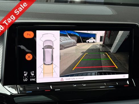 New 2025 Volkswagen Atlas Peak Edition SE image 18