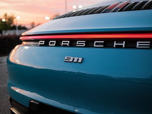 Used 2021 Porsche 911 Carrera w/ Premium Package image 29