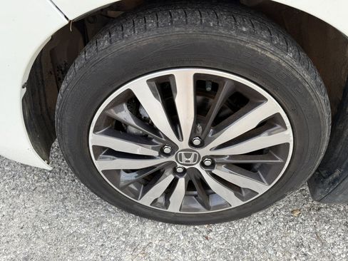 Used 2017 Honda Fit EX-L image 37