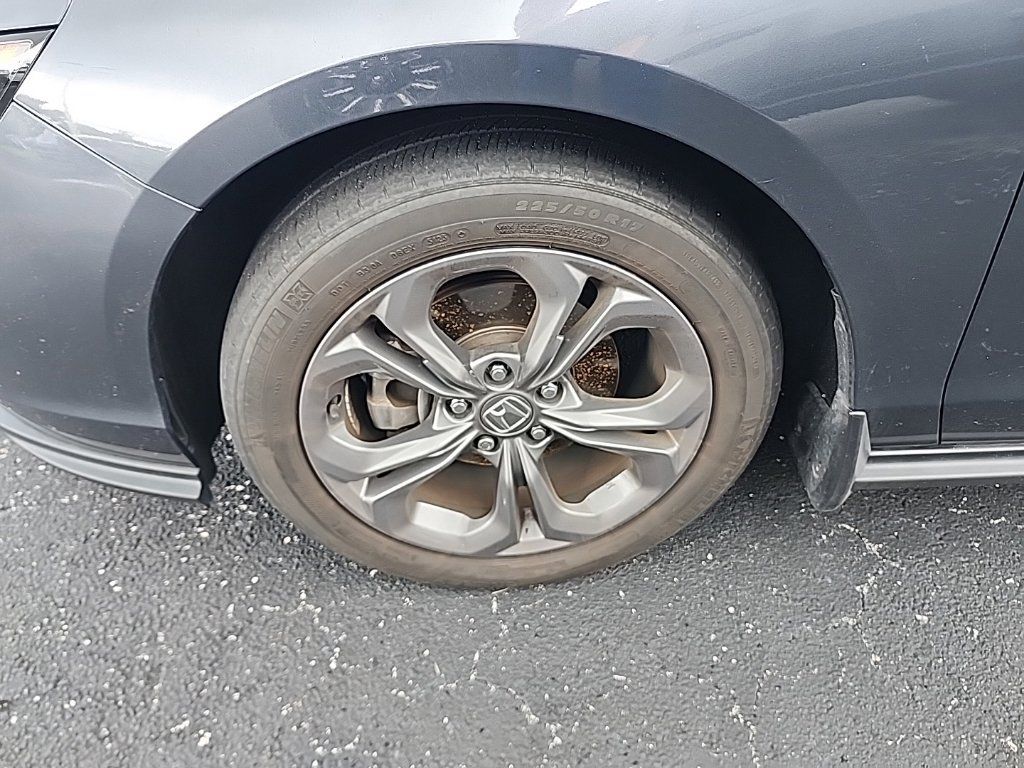 Used 2024 Honda Accord EX image 9