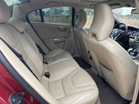 Used 2013 Volvo S60 T5 image 20