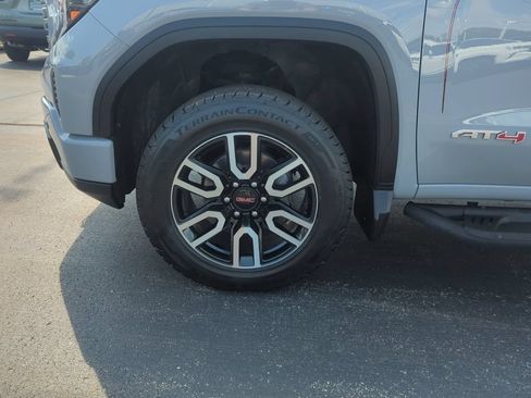 Certified 2024 GMC Sierra 1500 AT4 w/ Technology Package AWD/4WD image 14