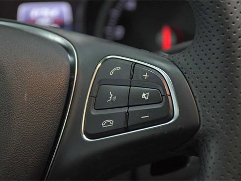 Used 2019 Mercedes-Benz CLA 250 image 26