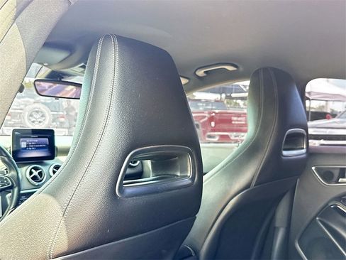 Used 2018 Mercedes-Benz CLA 250 image 28