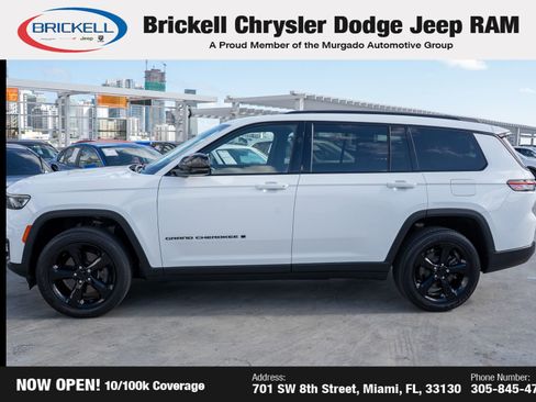 Used 2023 Jeep Grand Cherokee L Laredo image 8